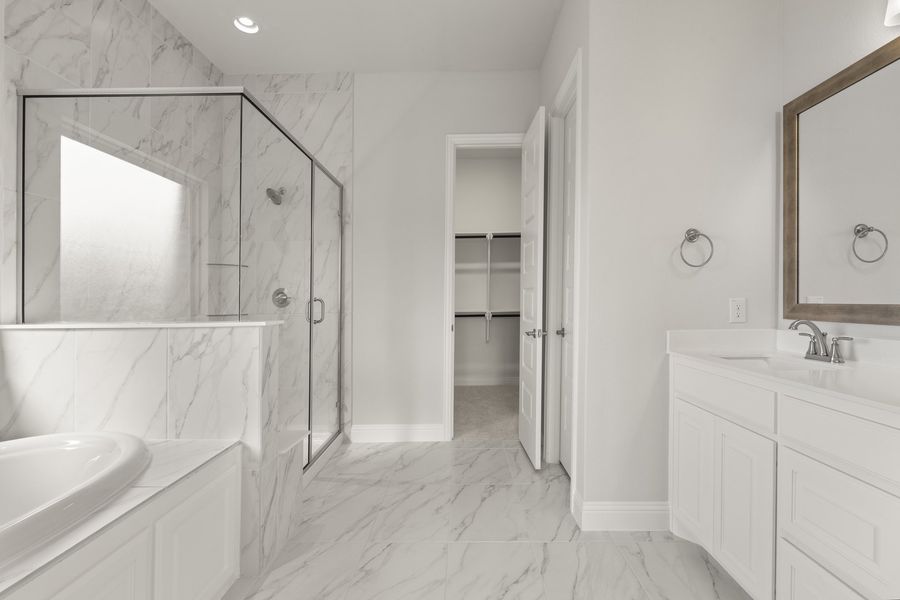 Furnished interior view inside a new home in River Ranch, Van Alstyne (Image 9).