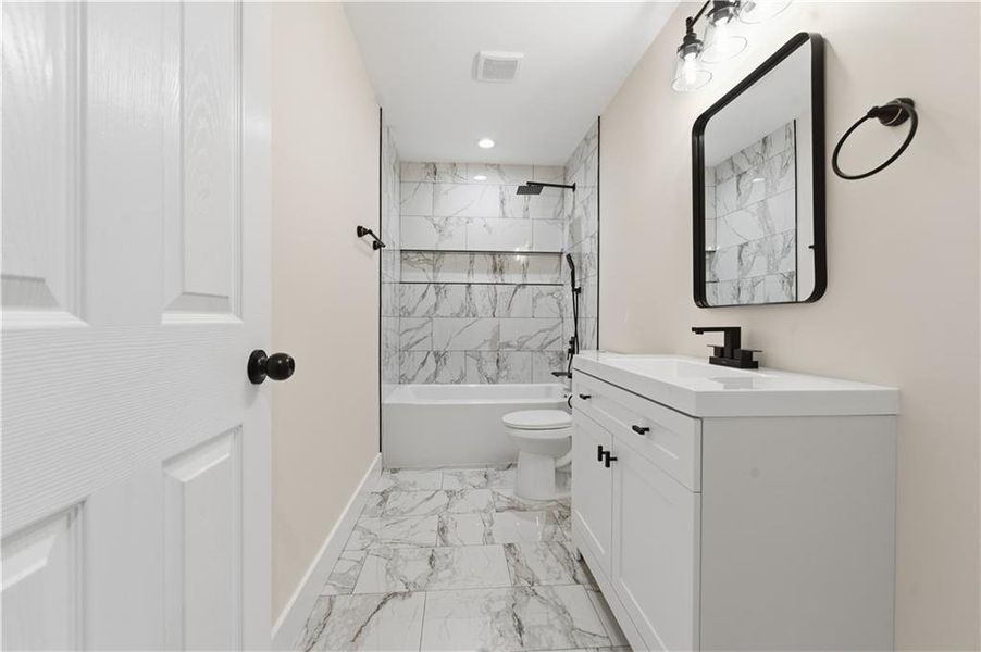 Furnished interior view inside a new home in , Cartersville (Image 9).