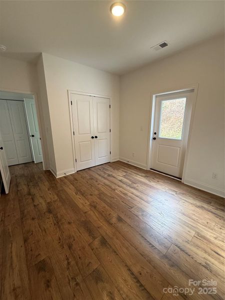 Spacious, unfurnished interior of a new home in , Asheville (Image 28).