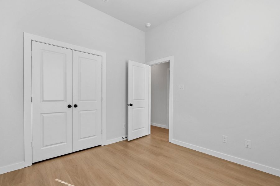 Representative unfurnished interior of a home built from the Iverson I by Cheldan Homes in Pitcock Addition, Graham (Image 58).