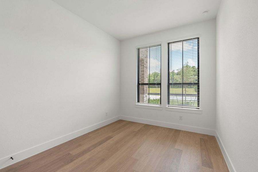 Spacious, unfurnished interior of a new home in Friendswood Trails, Friendswood (Image 26). Spacious, unfurnished interior of a new home in Friendswood Trails, Friendswood (Image 26).