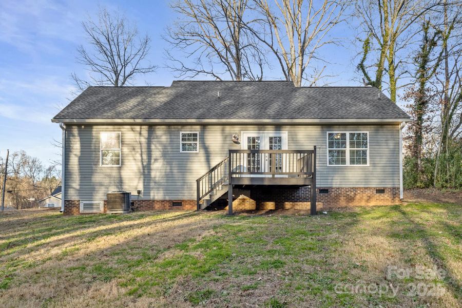 Exterior details and patio area of a home in , Rock Hill (Image 17).