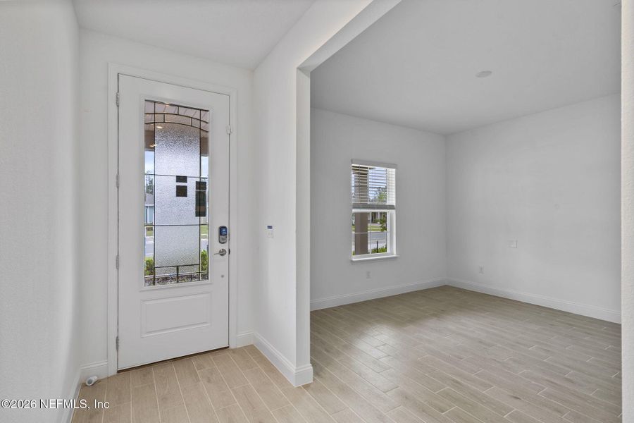 Spacious, unfurnished interior of a new home in Tributary, Yulee (Image 18). Spacious, unfurnished interior of a new home in Tributary, Yulee (Image 18).
