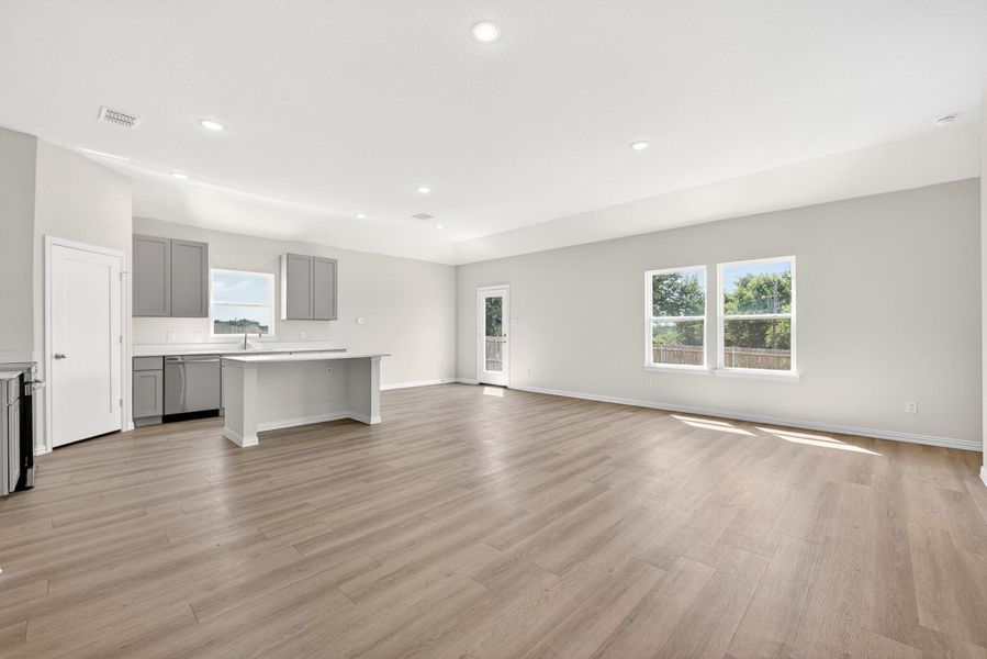 Spacious, unfurnished interior of a new home in , Belton (Image 18).
