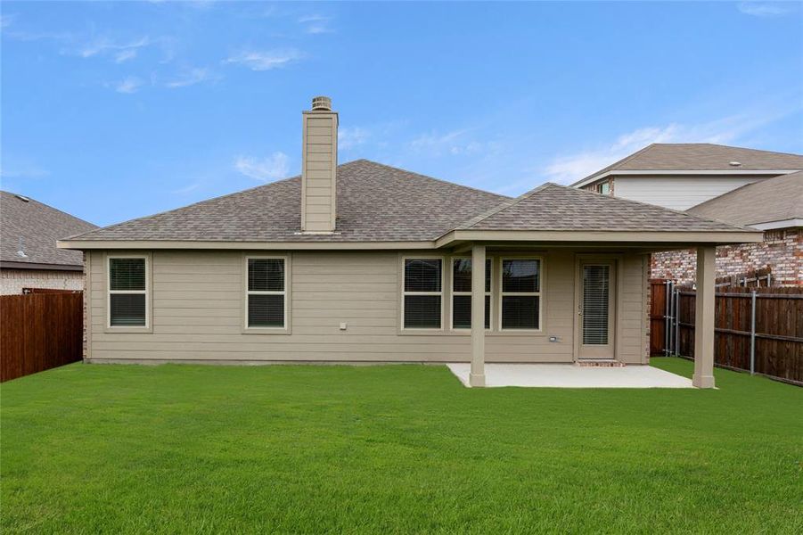 26. 3257 Mercer - Back 26. 3257 Mercer - Back