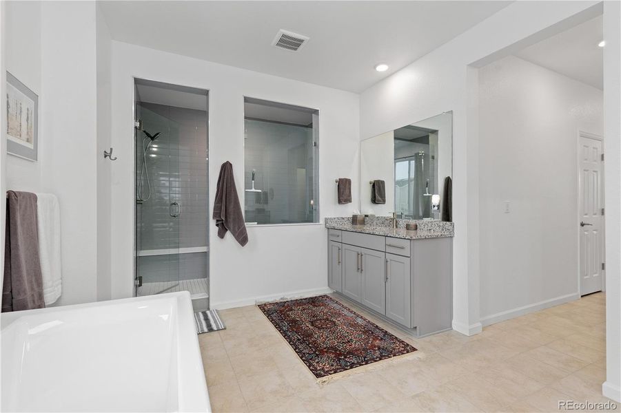 Furnished interior view inside a new home in Looking Glass, Parker (Image 29).