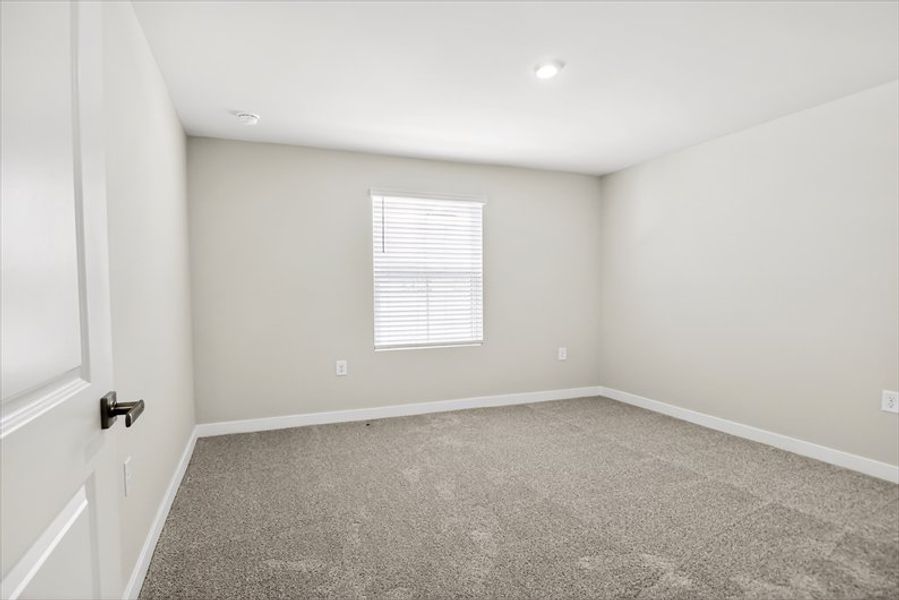 Spacious, unfurnished interior of a new home in Waverly Springs, Woodruff (Image 16).