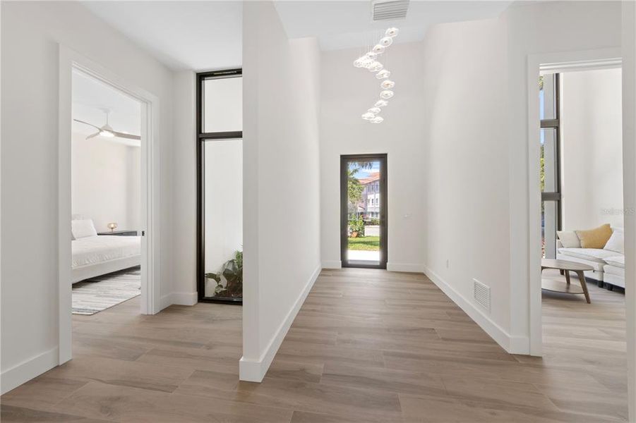 Spacious, unfurnished interior of a new home in , Bradenton (Image 20).