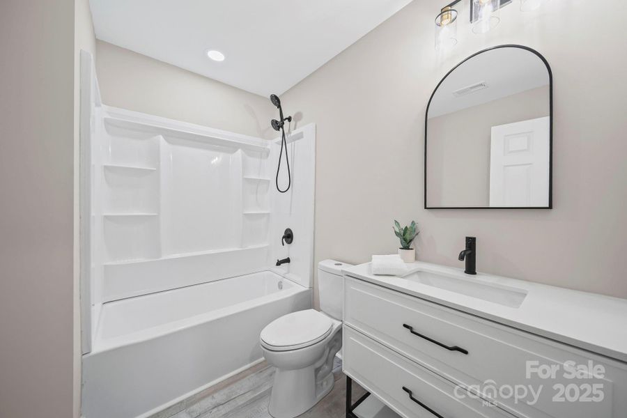 Furnished interior view inside a new home in , Peachland (Image 13).