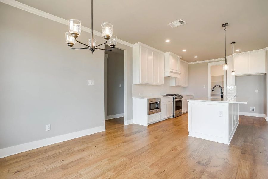 Representative furnished interior of a home built from the The Macy by Elmwood Custom Homes in Matthews Farm, Venus (Image 15). Representative furnished interior of a home built from the The Macy by Elmwood Custom Homes in Matthews Farm, Venus (Image 15).