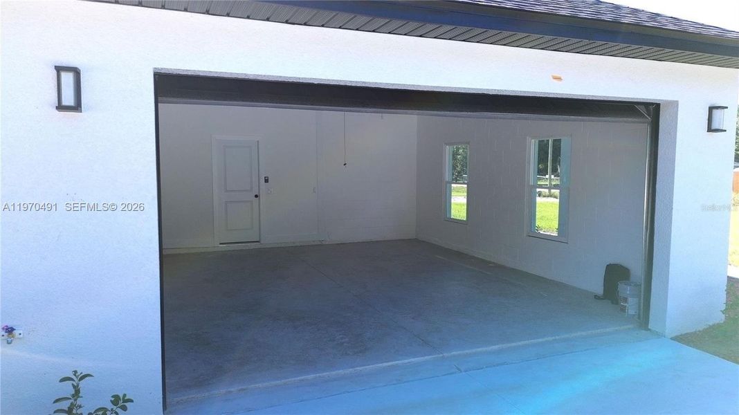 Exterior details and patio area of a home in , Ocala (Image 17). Exterior details and patio area of a home in , Ocala (Image 17).