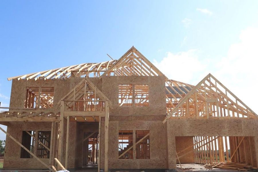 Let us show you how our advanced framing techniques have stood the test of time and allow more insulation for a quieter and more energy efficient home. Let us show you how our advanced framing techniques have stood the test of time and allow more insulation for a quieter and more energy efficient home.