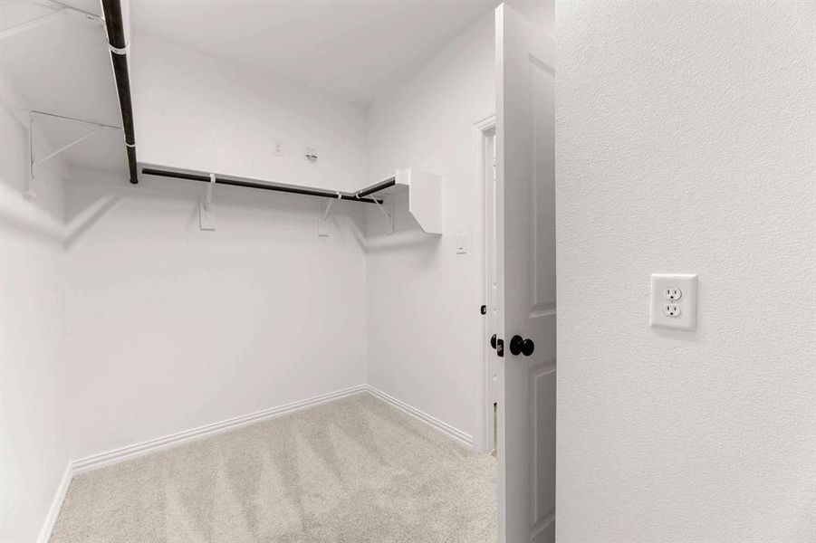 Spacious, unfurnished interior of a new home in Monticello Park, Princeton (Image 26).