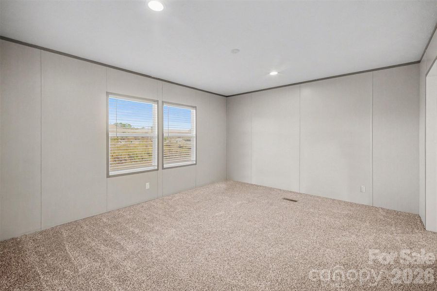 Spacious, unfurnished interior of a new home in , Shelby (Image 12).