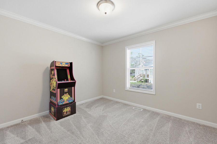 Spacious, unfurnished interior of a new home in , Walterboro (Image 20).