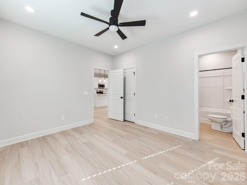 Spacious, unfurnished interior of a new home in , Statesville (Image 16).
