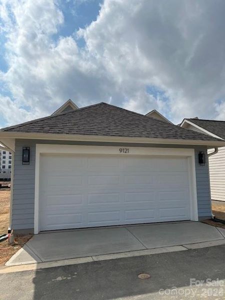 Detached 2-Car Garage Detached 2-Car Garage