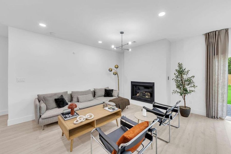 Furnished interior view inside a new home in , Dallas (Image 5).