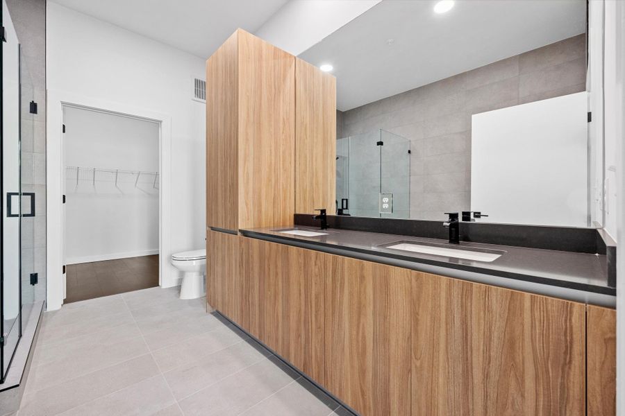 Furnished interior view inside a new home in One Oak, Austin (Image 9).