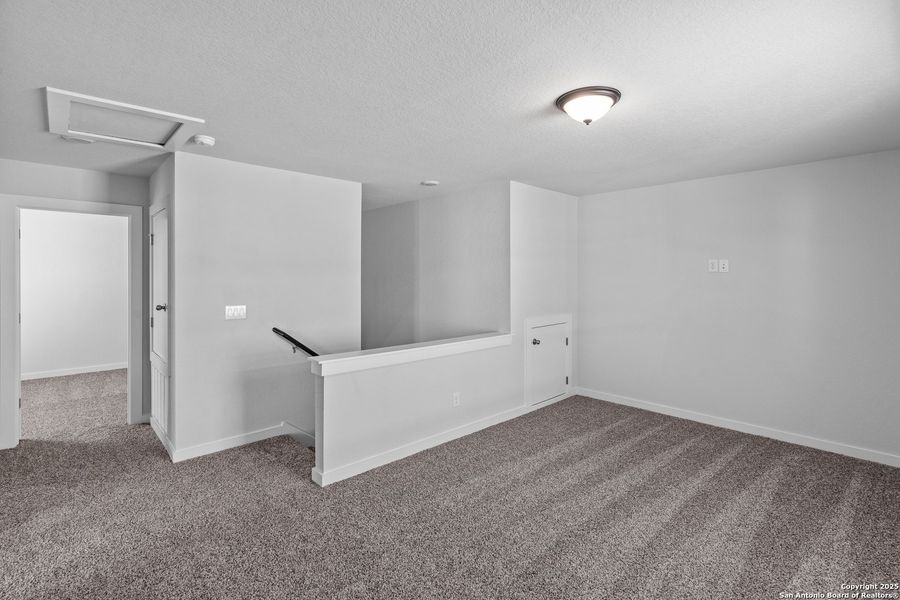 Spacious, unfurnished interior of a new home in Talley Fields, San Antonio (Image 19). Spacious, unfurnished interior of a new home in Talley Fields, San Antonio (Image 19).