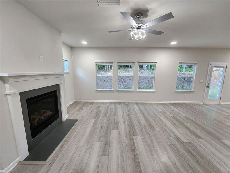 Spacious, unfurnished interior of a new home in The Oaks at Dawson, Dawsonville (Image 59). Spacious, unfurnished interior of a new home in The Oaks at Dawson, Dawsonville (Image 59).