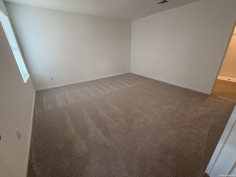 Spacious, unfurnished interior of a new home in Kyndwood, New Braunfels (Image 5). Spacious, unfurnished interior of a new home in Kyndwood, New Braunfels (Image 5).