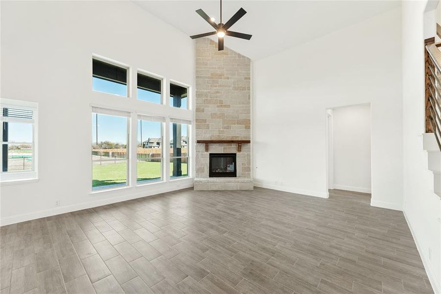 Spacious, unfurnished interior of a new home in Glenbrook, Red Oak (Image 27).