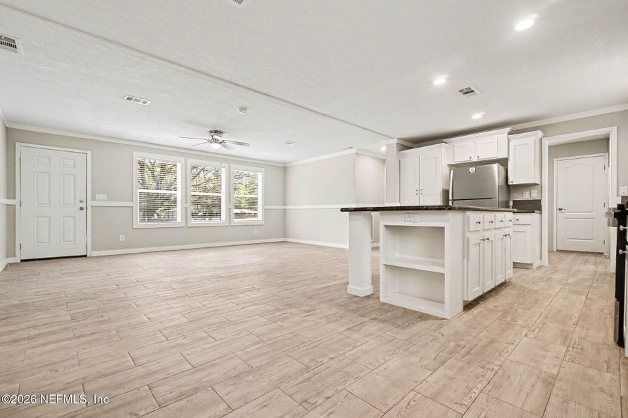 Spacious, unfurnished interior of a new home in , Yulee (Image 25). Spacious, unfurnished interior of a new home in , Yulee (Image 25).