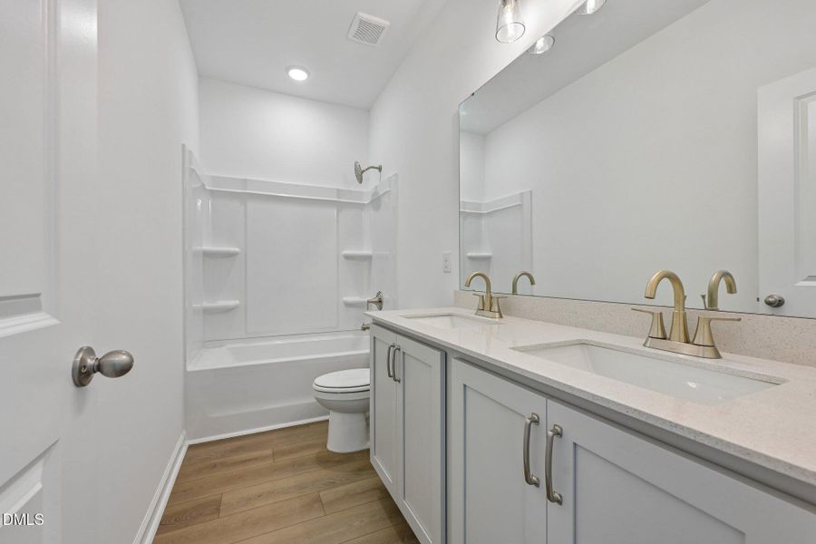 47-web-or-mls-Ken Dr-S2304-047