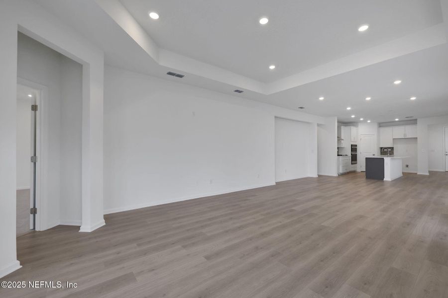 Spacious, unfurnished interior of a new home in Brook Forest, St. Augustine (Image 26).