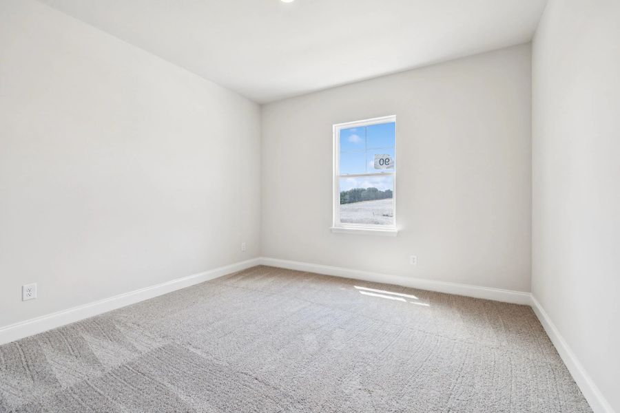 Spacious, unfurnished interior of a new home in Cades Bluff, Lebanon (Image 29).