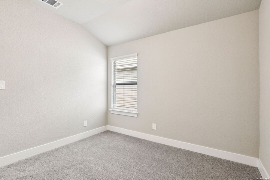 Spacious, unfurnished interior of a new home in Lark Canyon, New Braunfels (Image 47).