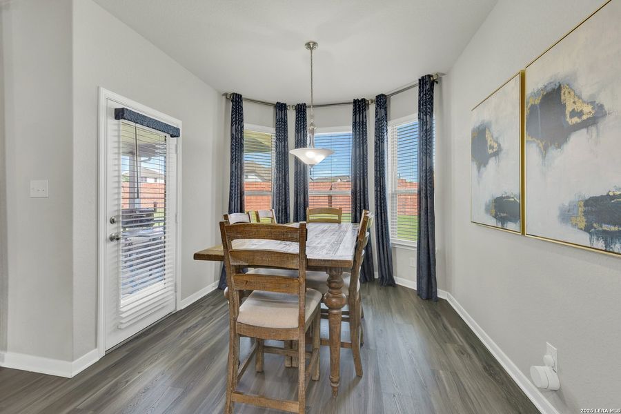 Furnished interior view inside a new home in Buffalo Crossing, Cibolo (Image 6).