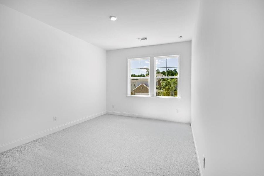 Spacious, unfurnished interior of a new home in Bennett Farm, Loganville (Image 23).