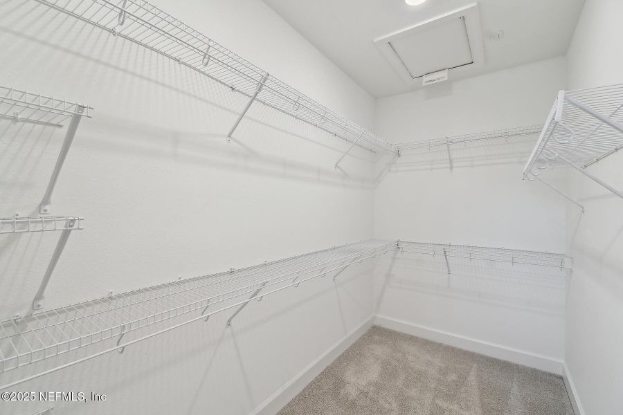 Image 23 of a home in Granville at eTown 34'.