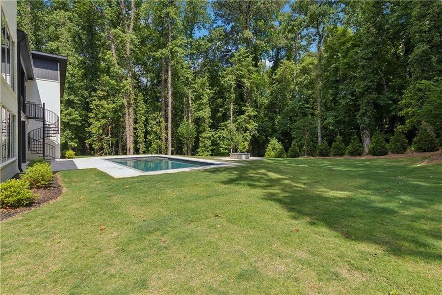 Exterior details and patio area of a home in , Sandy Springs (Image 35).