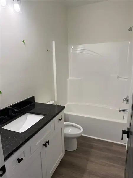 Furnished interior view inside a new home in , Warner Robins (Image 4).