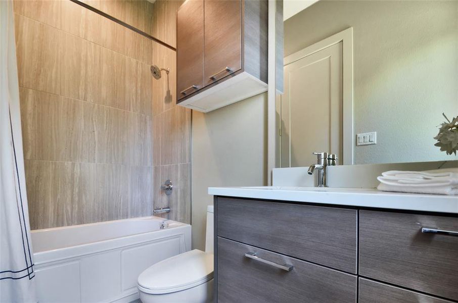 Full bath with vanity and shower / bathtub combination Full bath with vanity and shower / bathtub combination