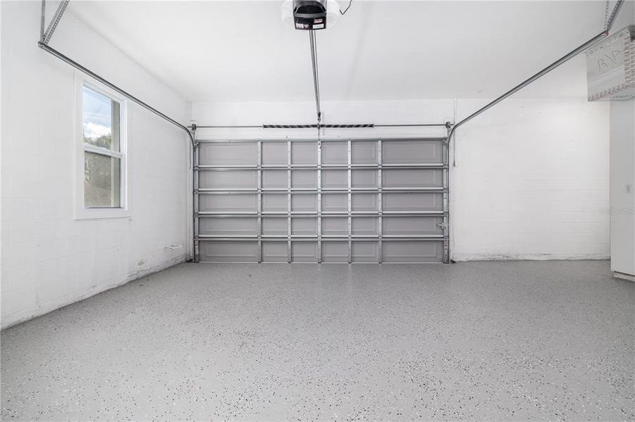 Spacious, unfurnished interior of a new home in , Palm Coast (Image 28).