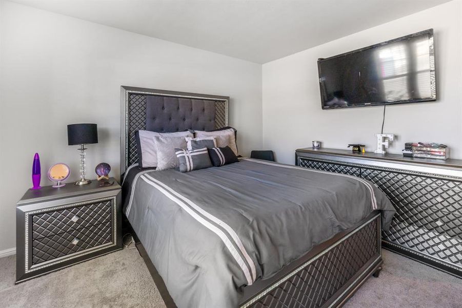Furnished interior view inside a new home in Prairie Ridge at Goodland, Venus (Image 25). Furnished interior view inside a new home in Prairie Ridge at Goodland, Venus (Image 25).
