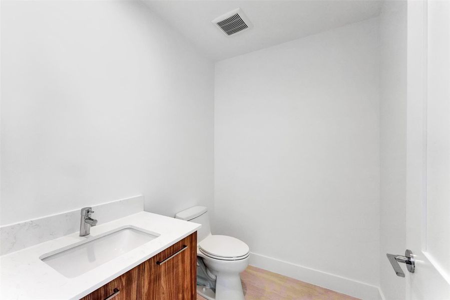 Furnished interior view inside a new home in , Fort Lauderdale (Image 19).