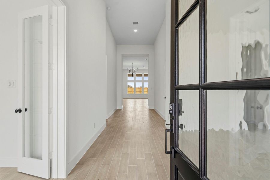 Spacious, unfurnished interior of a new home in Legacy Prairie at Katy Court 65' & 70', Katy (Image 27). Spacious, unfurnished interior of a new home in Legacy Prairie at Katy Court 65' & 70', Katy (Image 27).