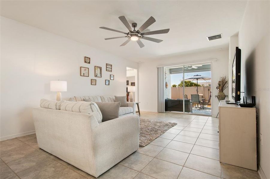 Furnished interior view inside a new home in , Winter Haven (Image 47).