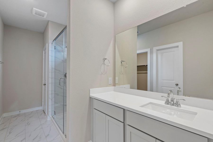 Furnished interior view inside a new home in River Ranch Trails, Dayton (Image 4). Furnished interior view inside a new home in River Ranch Trails, Dayton (Image 4).