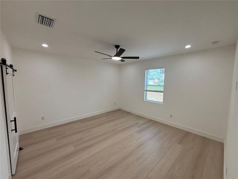 Spacious, unfurnished interior of a new home in , Brooksville (Image 26).