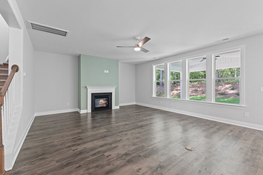 Representative unfurnished interior of a home built from the The Hampton by RobuckHomes in Kennebec Crossing, Angier (Image 109). Representative unfurnished interior of a home built from the The Hampton by RobuckHomes in Kennebec Crossing, Angier (Image 109).