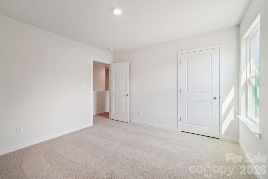 Spacious, unfurnished interior of a new home in Clark Creek Landing, Lincolnton (Image 23).