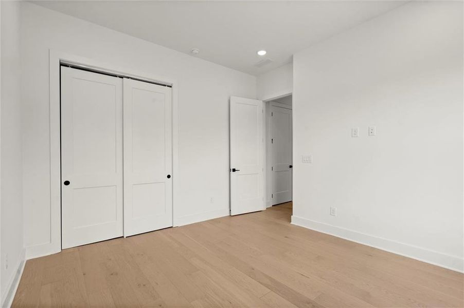 Spacious, unfurnished interior of a new home in The Gathering – Alpharetta, Alpharetta (Image 19).