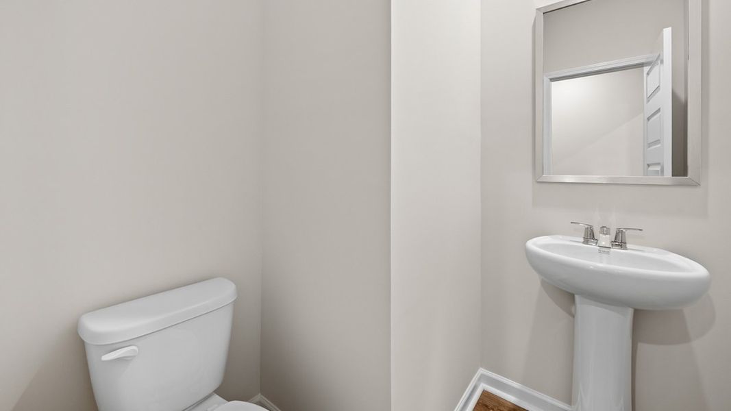 Representative furnished interior of a home built from the Saratoga by D.R. Horton in Poplar Preserve, Newnan (Image 7).