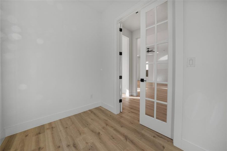 Spacious, unfurnished interior of a new home in , Garland (Image 33).